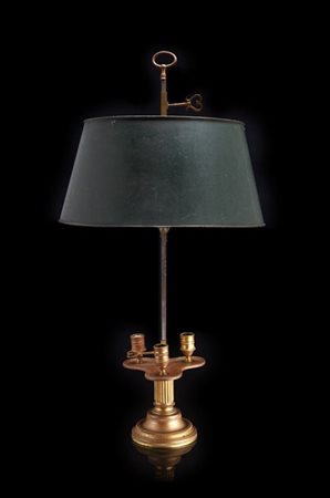 Lampada bouillotte a tre fiamme in bronzo dorato, saliscendi con paralume in me