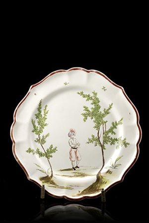 Manifattura di Felice Clerici, Milano, 1760/80. Piatto di forma mistilinea in m