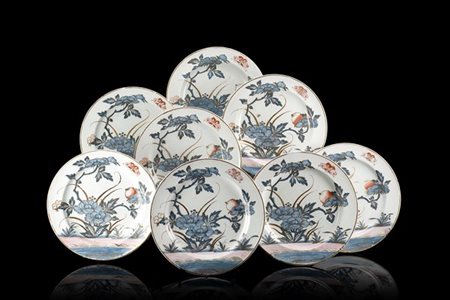 Probabile manifattura milanese, fine secolo XVIII. Gruppo di otto piatti in mai