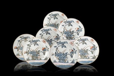 Probabile manifattura milanese, fine secolo XVIII. Gruppo di sette piatti tondi