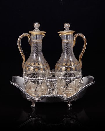 Porta cruet in argento con base decorata a volute fogliate. Hanau, secolo XIX (