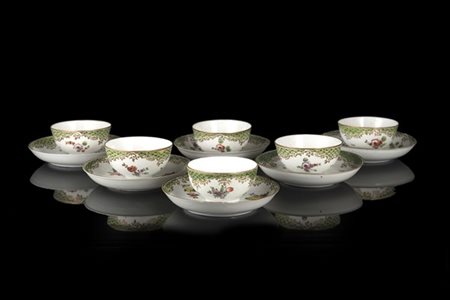 Manifattura di Cozzi, secolo XVIII. Gruppo di sei tazze con piattini in porcell