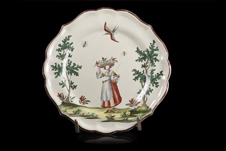Manifattura di Felice Clerici, Milano, 1760/70. Piatto in maiolica policroma a
