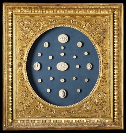Arte del secolo XIX. 
Collezione di ventidue calchi di cammei in gesso raffigur