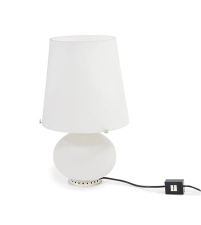 FONTANA ARTE Lampada da tavolo in vetro opalino sabbiato. Prod. Fontana Arte...
