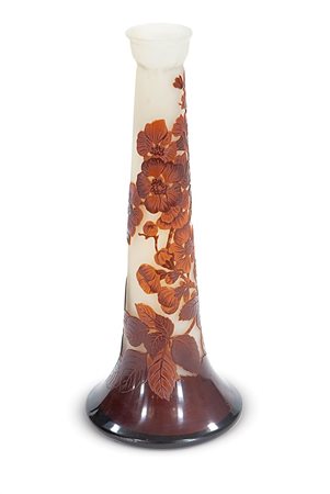 GALLE' Vaso troncoconico a piede d'elefante in vetro doppio, decoro di...