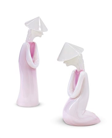 SEGUSO ARCHIMEDE Due figure in vetro alabastro massiccio. h cm 23 e 31 Bibl.:...