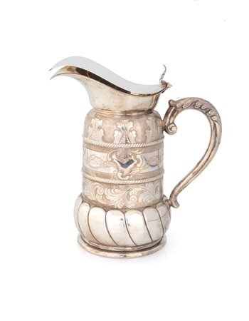 
 

Silver thermal jug