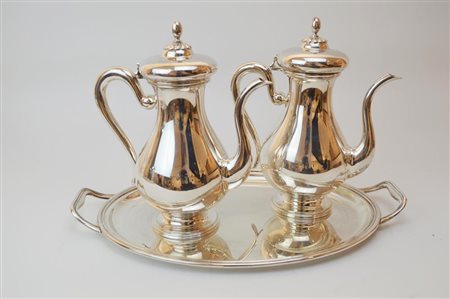 LOTTO DI TRE PEZZI IN ARGENTO 800