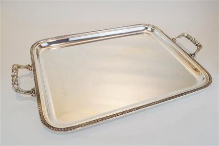 VASSOIO IN ARGENTO 800