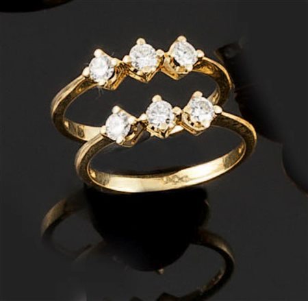 ANELLO Coppia di fedine in oro giallo con sei diamantini taglio brillante per...