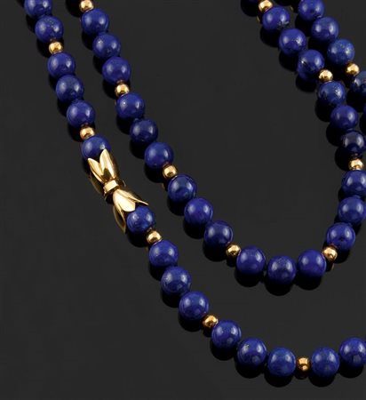 COLLANA Collana composta da boules in lapislazzuli; distanziali a sfera e...