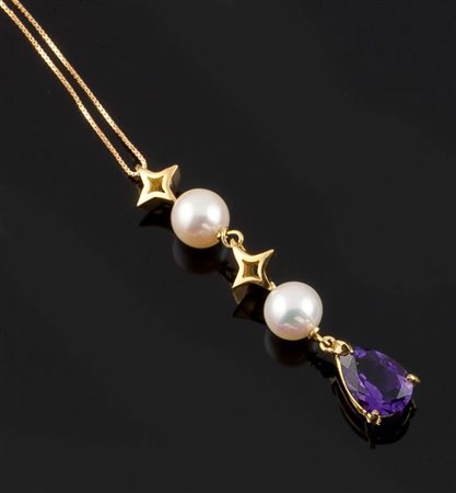 CATENA CON CIONDOLO Catena con ciondolo in oro giallo composto da due perle...