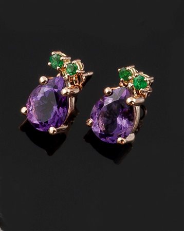 COPPIA DI ORECCHINI Coppia di orecchini in oro rosa con due ametiste taglio a...