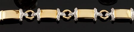 BRACCIALE Bracciale composto da placche in oro giallo impreziosite con...