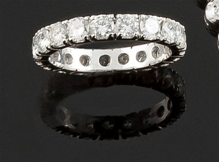 ANELLO Eternel in oro bianco con diamanti taglio brillante per complessivi ct...