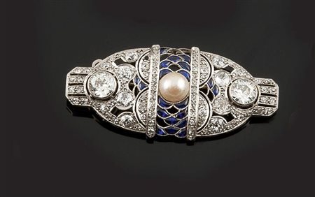 SPILLA CIONDOLO Splendida spilla ciondolo in platino, anni '30, con perla...