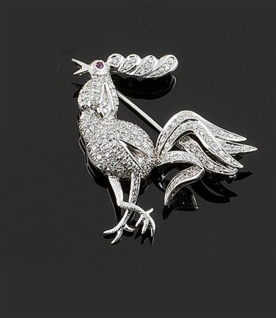 SPILLA Spilla in oro bianco, a forma di galletto stilizzato, interamente in...