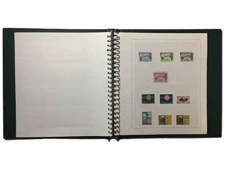 REPUBBLICA 1945/1962
Collezione del periodo montata su album Marini. Notato "Gr