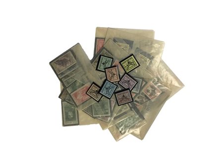 VATICANO 1929/1958
Insieme di emissioni del periodo, in bustine di pergamino. N