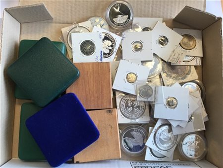 STATI VARI 
39 monete di varie epoche.