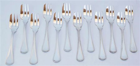 LOTTO DI DODICI FORCHETTE DA DOLCE IN ARGENTO 800 g 208 circa, punzone 800...