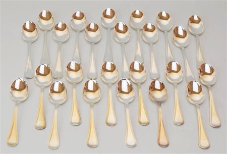 LOTTO DI VENTIQUATTRO CUCCHIAINI IN ARGENTO 800 g 419 circa, punzone 800...