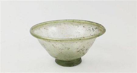 COPPA ROMANA IN VETRO INCOLORE DATAZIONE I-II SEC. D. C. Coppetta...