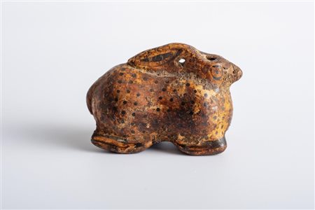 UNGUENTARIO A LEPRE DATAZIONE: inizi VI sec. a. C. MATERIA E TECNICA: argilla...