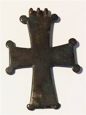 CROCE BIZANTINA croce bizantina in bronzo,VIII-IX sec. alt. cm 10; larg. cm 5,5