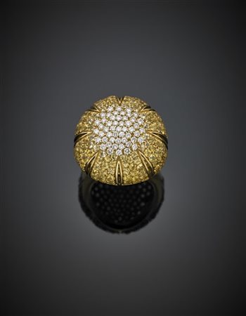 DAMIANI
Anello a cupola in oro giallo con diamanti e zaffiri sfumati g 16,52 mi