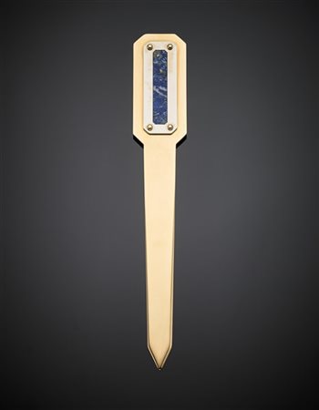 Tagliacarte in oro giallo e lapislazzuli, g 117,90, lungh. cm 19,90 circa. Marc