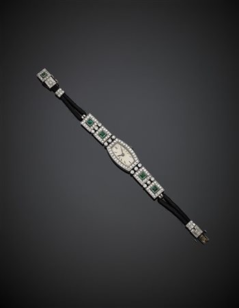 Orologio da polso, da donna in oro bianco e platino con diamanti per complessiv