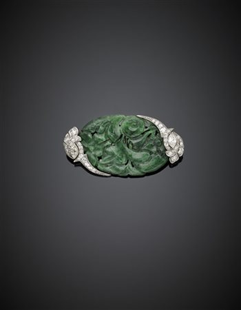 DREICER & COBroche in oro bianco con nefrite scolpita rifinita con diamanti pe