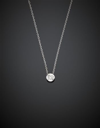 GORA
Catenina con pendente in oro bianco rifinito con diamante di ct. 0,30 circ