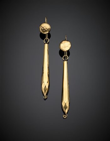 Orecchini pendenti in oro giallo, pendenti removibili g 15,19, lungh. cm 13,50