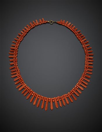 Collier in corallo arancione a boules e lance alternate, chiusura in metallo do