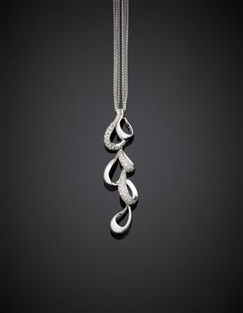 MILUNA
Collier a tre catenine in oro bianco con pendente rifinito in diamanti d