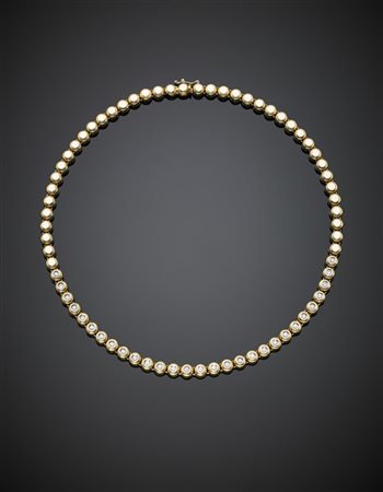 Collier in oro giallo e bianco con diamanti rotondi per complessivi ct. 1,20 ci
