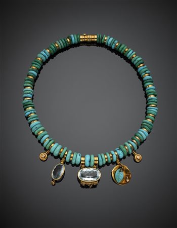 Collier in oro giallo e turchese, topazi azzurri pendenti, rifinito con piccoli