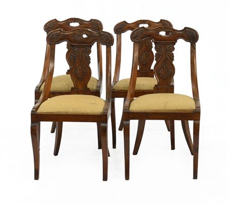 Gruppo di quattro sedie a gondola con seduta asportabile rivestita in tessuto g