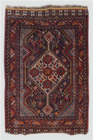 Tappeto Qasqai, Persia fine scolo XIX. Decoro a medaglione a fondo bianco su ca