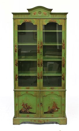 Vetrina con due sportelli piccoli nella parte inferiore, in legno laccato verde