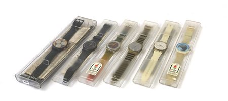 SWATCH
Lotto composto da sei orologio da polso, con movimento al quarzo