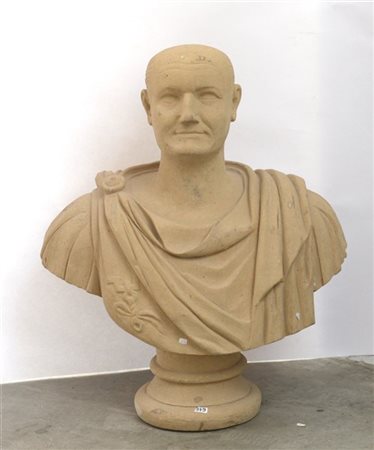 Scultore del XX Secolo "Imperatore" busto in pietra su base tornita (h cm 83) (