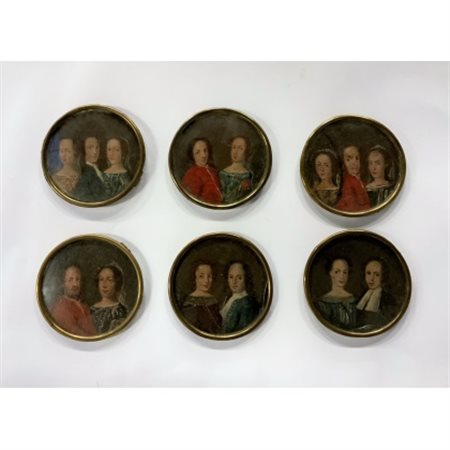 Gruppo di sei miniature tonde su cartone pressato raffiguranti ritratti di gent