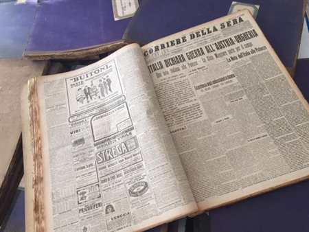[PRIMA GUERRA MONDIALE - CORRIERE DELLA SERA] Corposa raccolta di numeri rilega