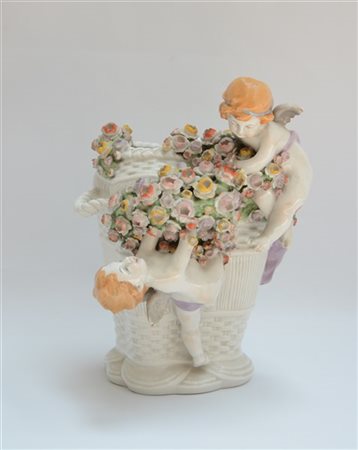 Manifattura cecoslovacca Anphora, vaso in porcellana a forma di canestra biansa