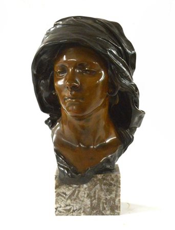 Ignoto "Gitana" busto in bronzo (h cm 44) su base squadrata in marmo grigio ven