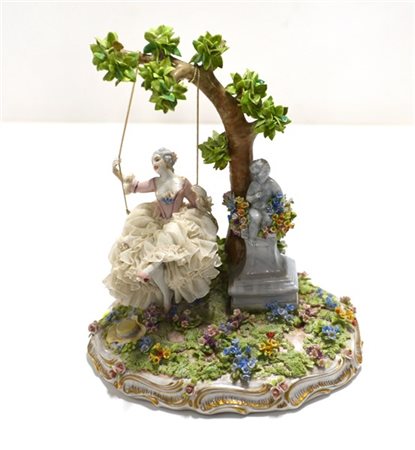 Manifattura di Fabris, prima meta del secolo XX "Fancuilla sull'altalena" grupp